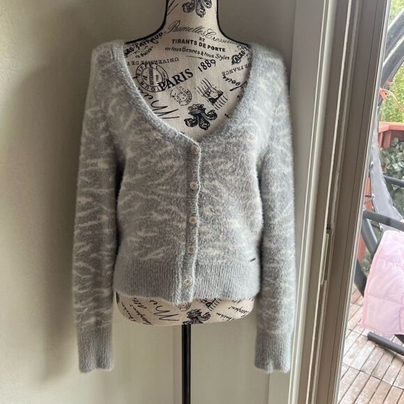 ABERCROMBIE soft V sweater M - Picture 2 of 11